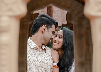 7 and 11 Photography