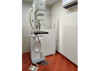 A Square Imaging And Pathology Lab