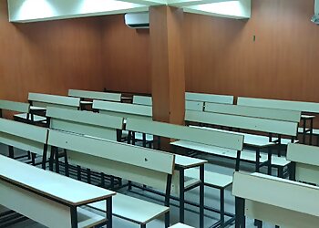 Aakash Institute Anna Nagar