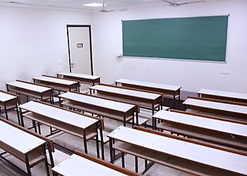 Aakash Institute Bareilly