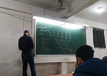 Aakash Institute Srinagar