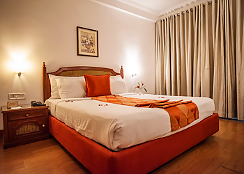 Abad Plaza Hotel, MG Road, Cochin