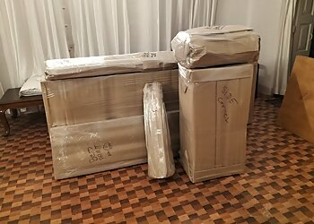 Abhimanyu Packer and Mover