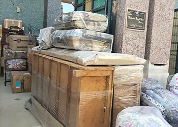 Abhimanyu Packer and Mover