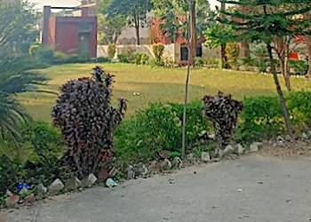 Adarsh Nagar Park 1