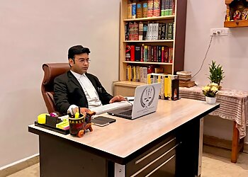 रायपुर तलाक वकील Advocate Aditya Shrivastava छवि 1