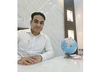 Advocate Manish Arora