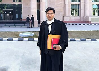 Advocate Saket gupta