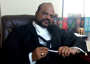 Advocate Yogen Kakade - Divorce Lawyer Pune