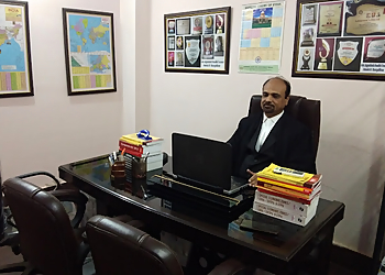 Advocates Jayprakash Bansilal Somani