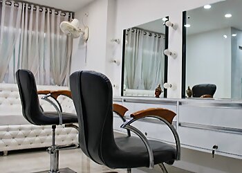 Akarshan Beauty Salon