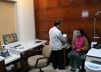 Amritsar Eye Clinic