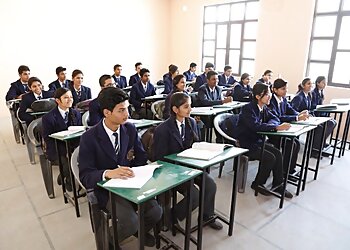 Apollo International School