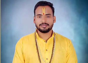Astrologer Aalok Parrouha