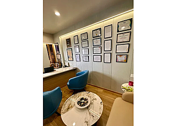 Aura The Diet Clinic