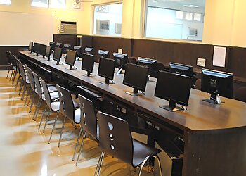 BBK DAV College for Women