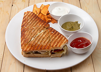 Bachelorr's Bachelorr's