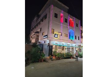 Baheti Hostels and Food Services
