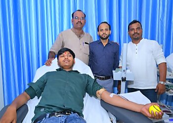 Bareilly 24 Hour Blood Banks Bareilly Charitable Blood Center image 1