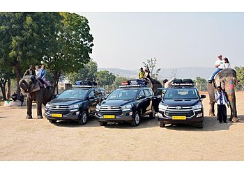 चंडीगढ़ टैक्सी से Black Taxi India  छवि 1