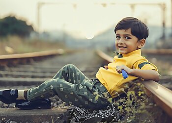 Bright Light Photography & Retouching Academy