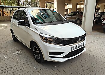 Budget Pre-Owned Car's