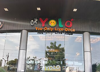 Cafe Yolo