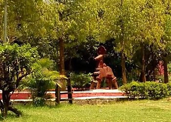 भोपाल सार्वजनिक उद्यान Chinar Park छवि 1