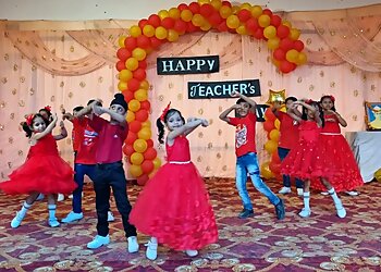 City Montessori School