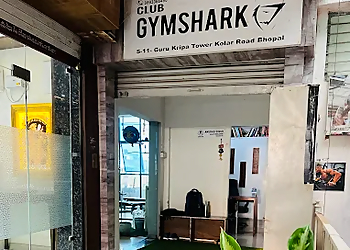 Club Gym Shark