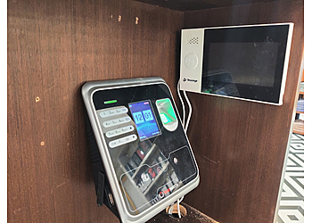 Computers & Security Brothers