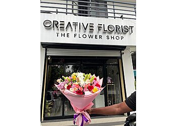 Creative florist and flowers