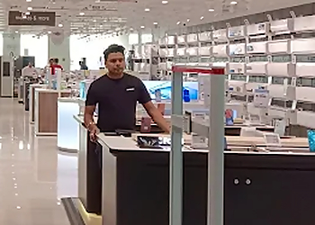 Croma Avani Riverside Mall