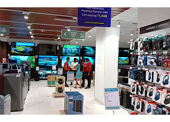 Croma Dakaniya Station Road