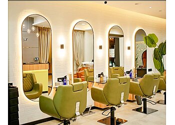 Cut and Scissors Beauty Salon