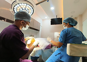 DA Laapin Hair Transplant Center