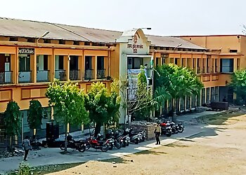 देहरादून कला महाविद्यालय  D.B.S. (P.G.) College छवि 1