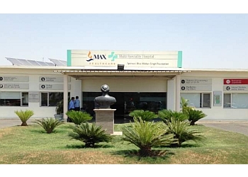 Dr. Manoj K. Johar, MS, M.Ch - MAX HEALTHCARE