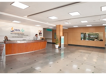 Dr. Manoj K. Johar, MS, M.Ch - MAX HEALTHCARE