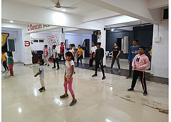 Dancin'feet_school of dance