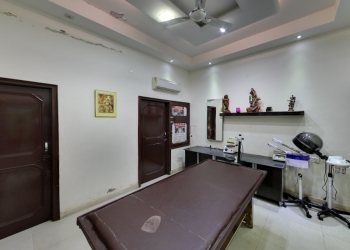 3 Best Ayurvedic Clinics In Amritsar - Expert Recommendations