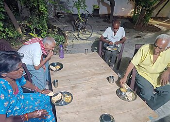 Dhanraj Old Age Home and Vridha Ashram