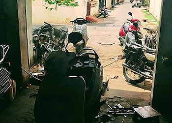 Dhinakaran auto works