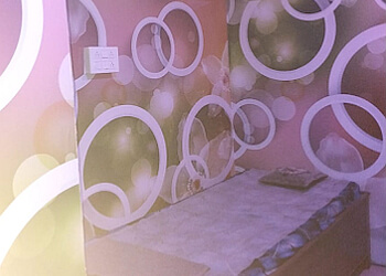 Diamond Spa and Salon