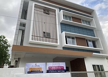 Dr. Aarti Vinoj, MD, DVL - AARTI’S SKIN HAIR AND LASER CLINIC