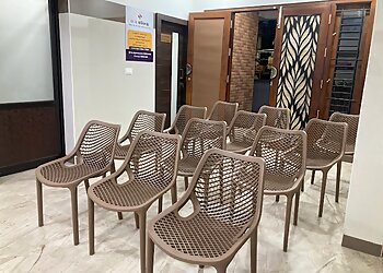 Dr. Aarti Vinoj, MD, DVL - AARTI’S SKIN HAIR AND LASER CLINIC