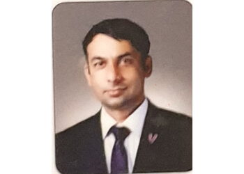 Dr. Abdul Mansoor, MBBS, MD, DM - Indiana Hospital & Heart Institute