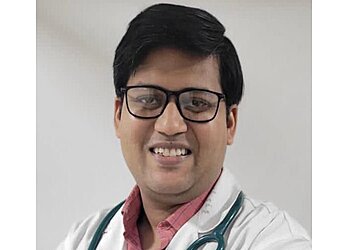 मुरादाबाद फुफ्फुसीय रोग विशेषज्ञ Dr. Abhinav Banerjee, MBBS , DNB , IDCCM , FNB, EDAIC , EDIC, MRCP - UNIQUE HOSPITAL छवि 1