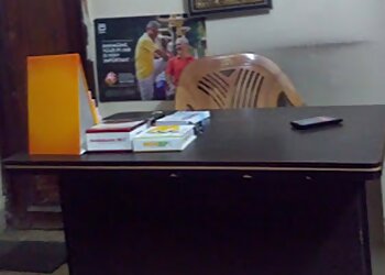 Dr. Abhinav Bhagat, MBBS, MD