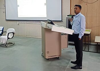 Dr. Abhishek Agarwal, MBBS, DNB, FCCS, MNAMS - APOLLO CLINIC